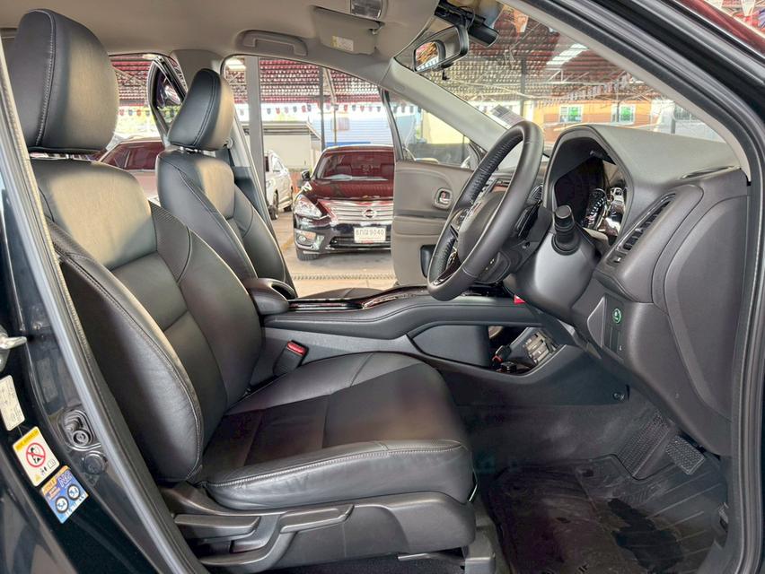 HONDA HR-V 1.8 E Limited ปี2015รถบ้านแท้ ออพชั่นเต็มคัน พร้อมใช้งาน 7