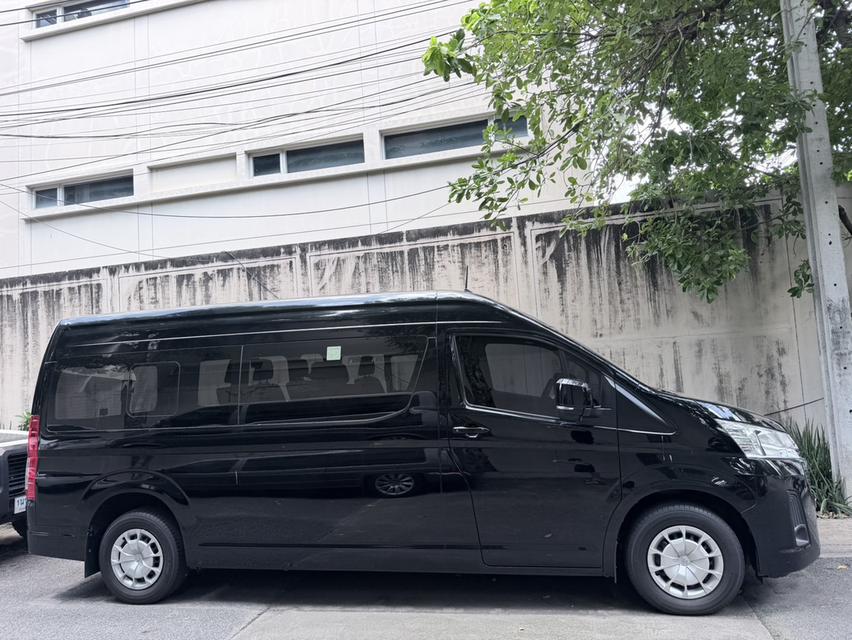 2022 toyota commuter มือเดียว ออโต้ วิ่งน้อย รูปย่อยที่ 2