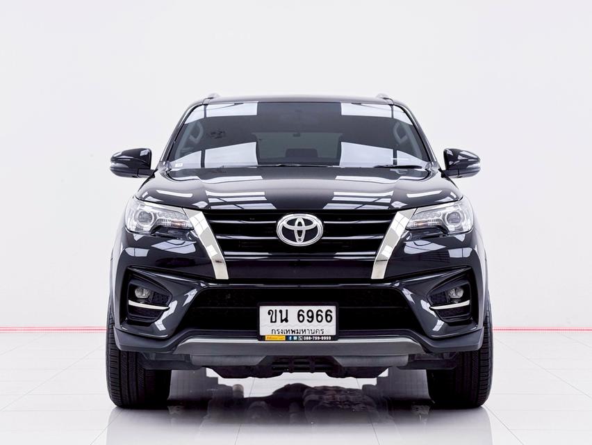 TOYOTA FORTUNER 2.8 TRD SPORTIVO 2WD ปี2019 สีดำ รูปย่อยที่ 2