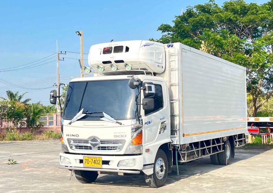 รถบรรทุก 6 ล้อตู้เย็น HINO FC9J 210 ปี 2561 3