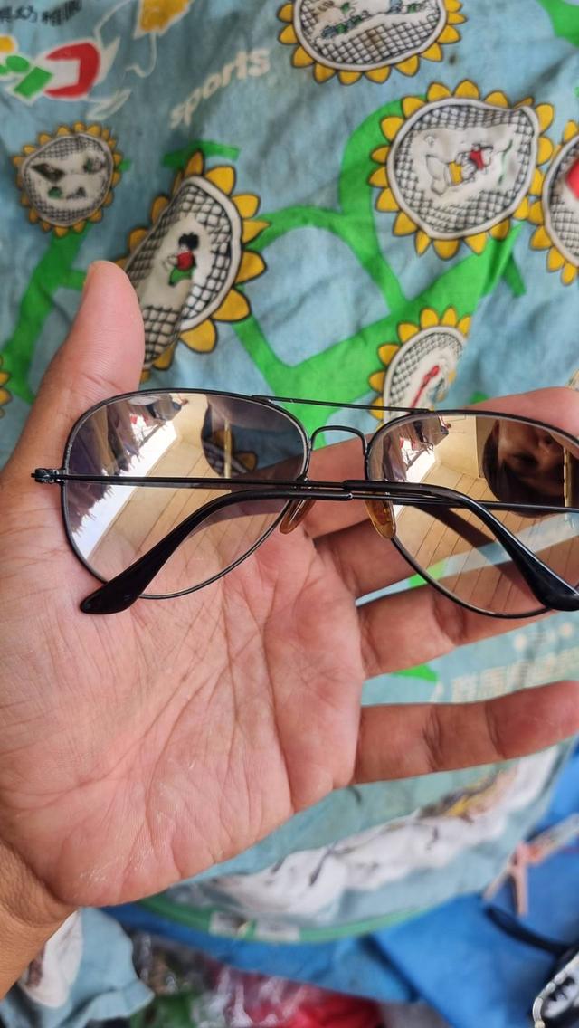 แว่น RAYBAN เลนส์มีรอย ขายตามสภาพ 4