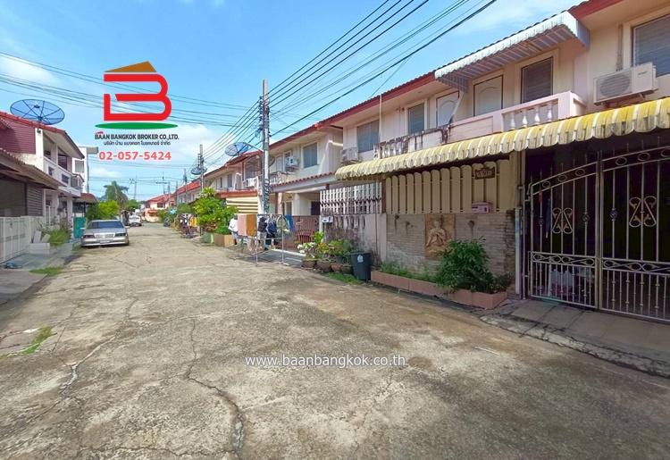 บ้านแฝด หมู่บ้าน สมชายพัฒนา ถนนบางกรวย-ไทรน้อย 13 เนื้อที่ 22.7 ตรว. บางกรวย นนทบุรี 5