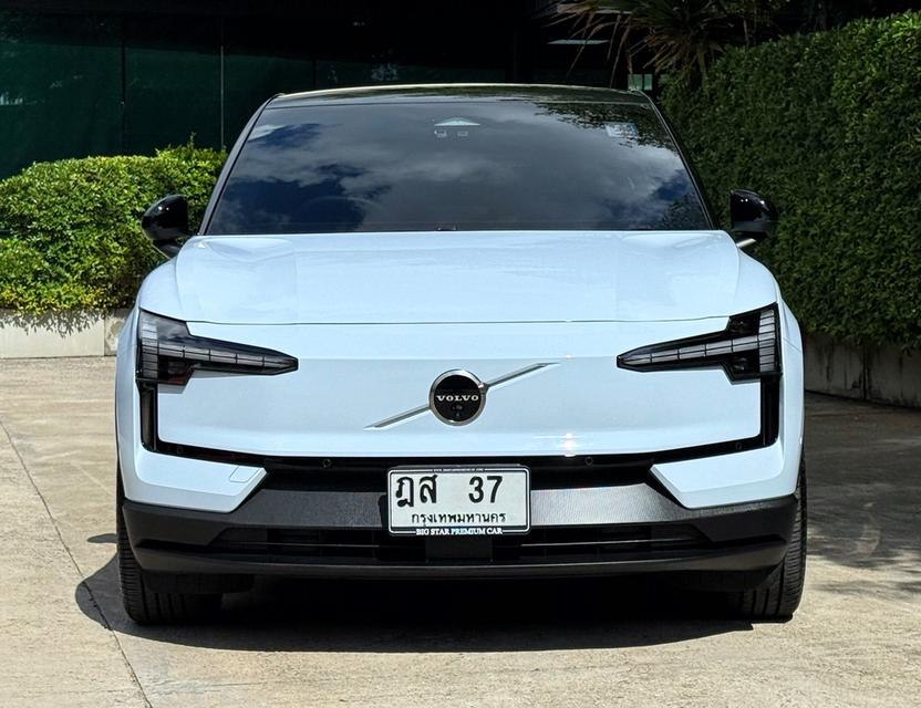 2024 VOLVO EX30 ULTRA รถมือเดียวออกป้ายแดง วิ่งน้อยเพียง 7,800 กม รถเข้าศูนย์ตลอด รถไม่เคยมีอุบัติเหตุครับ เปลี่ยนแบตเตอรี่จากศูนย์แล้วครับ รูปที่ 7
