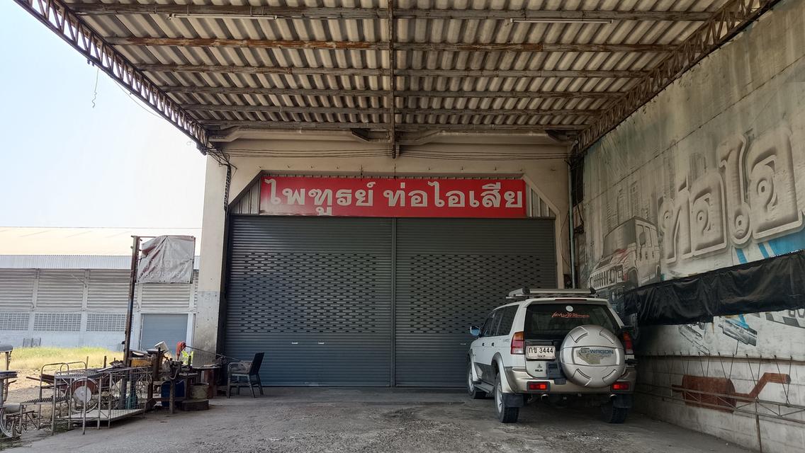 ที่ดินพร้อมตึกติดสี่แยกไฟแดง ติดถนน340 ด้านหน้าด้านหลังติดถนน 2