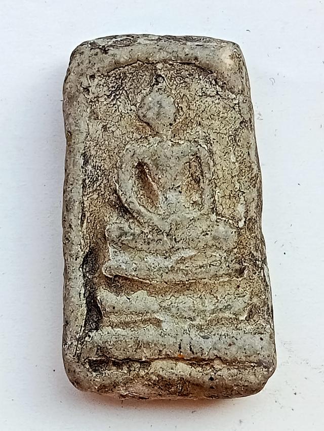 พระเครื่องสมเด็จกรุเจดีย์สามองค์