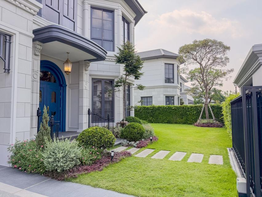 ขาย / ให้เช่าบ้านเดี่ยว 2 ชั้น  บ้านหรูสไตล์คฤหาสน์ นาราสิริ กรุงเทพกรีฑา 3