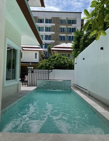 Rachawadi บ้านหรูที่สมดุลทั้งพื้นที่และพลังงาน พร้อมเข้าอยู่ บ้านที่ออกแบบให้พื้นที่โล่ง โปร่ง รับแสงและการไหลเวียนของอา 1