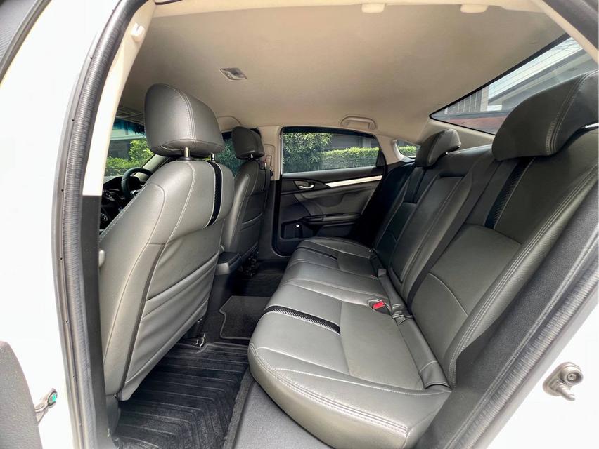 Honda Civic FC 1.8E ปี 2018  ผู้หญิงใช้ 86,700km 14