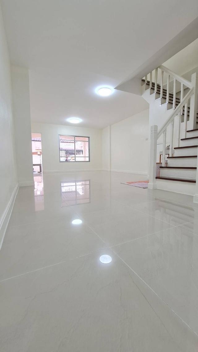 ⚡ งบ 1.69 ล้าน มีบ้านพร้อมอยู่แล้ว! 🏠 รีโนเวทใหม่ 3 นอน 2 น้ำ 📍 รามอินทรา ใกล้แฟชั่นไอส์แลนด์ 📌 กู้ฟรี 📌 โอนคนละครึ่ง ❗ช้า = หลุดจอง 📩 ทักเลย 📞 4