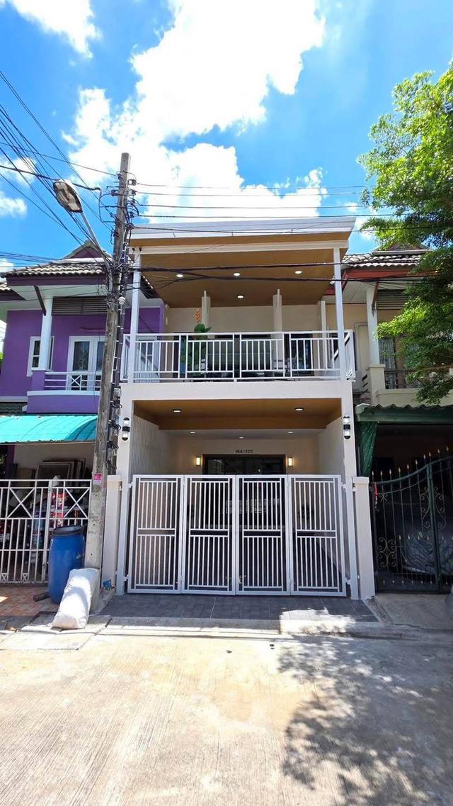 หมู่บ้านดิเอมเมอรัลด์พาร์ค2 ทำเลชัยพฤกษ์ ราชพฤกษ์ ทาวน์เฮ้าส์ 2 ชั้น ตกแต่งใหม่พร้อมอยู่ 1