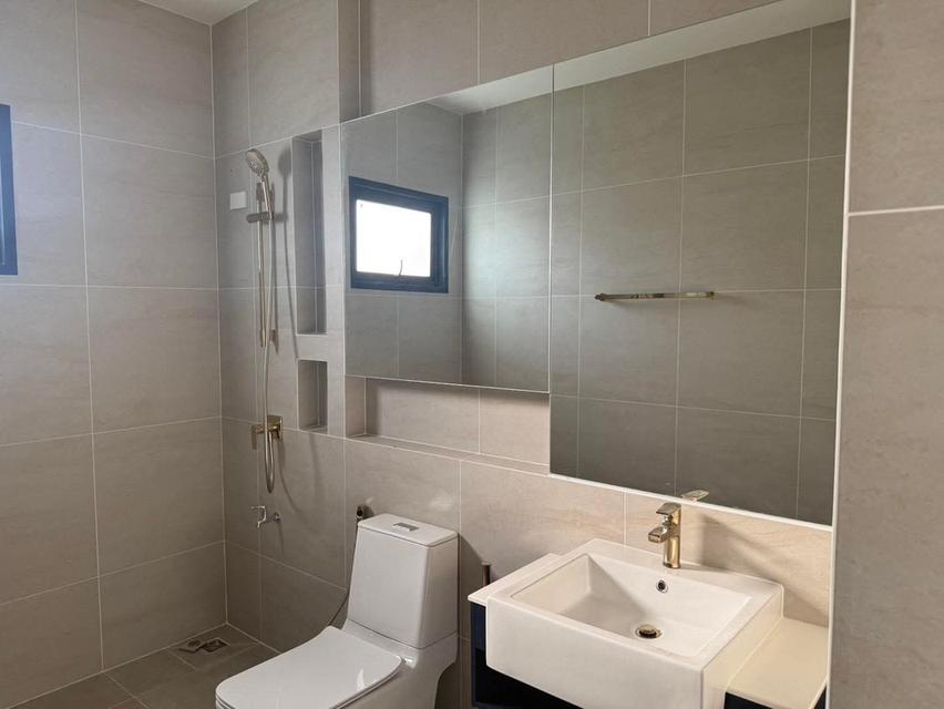 Luxury detached house for sale.Setthasiri Wongwaen-Chatuchot 13