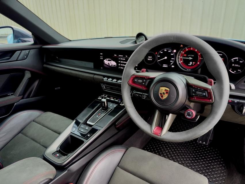 Porsche 992 Carrera GTS รูปที่ 3