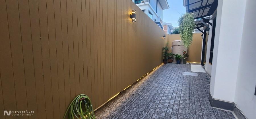 69100608 : ขายบ้านแฝดหรู 3 ชั้น บิวท์ทั้งหลัง ตกแต่งเหมือนบ้านตัวอย่าง ขนาด  42 ตารางวา โครงการศุภาลัย เอสเซ้นส์ ลาดพร้าว 107 5