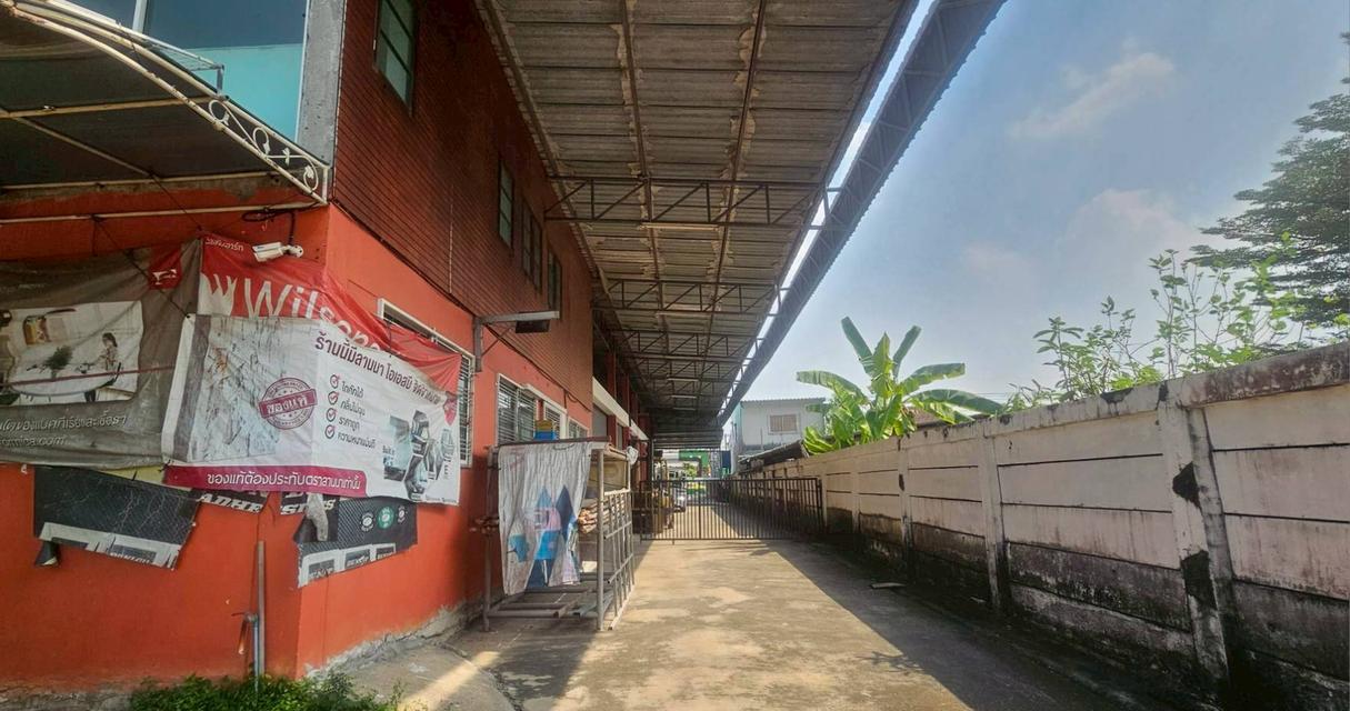 ขายที่ดินพร้อมสิ่งปลูกสร้าง 1 ไร่ ติดถนนหทัยราษฎร์ ใกล้หมู่บ้าน เค.ซี.รามอินทรา 8