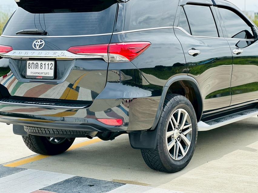 ขายด่วน! # TOYOTA FORTUNER 2.4V 2WD ปี 2019 สีดำ สภาพเยี่ยม ไมล์แท้ เช็คศูนย์ครบ รับประกันหลังการขาย 2 ปี หรือ 30,000 กม. 🚗 ราคา 769,000 บาท 💥 ออกร รูปที่ 7