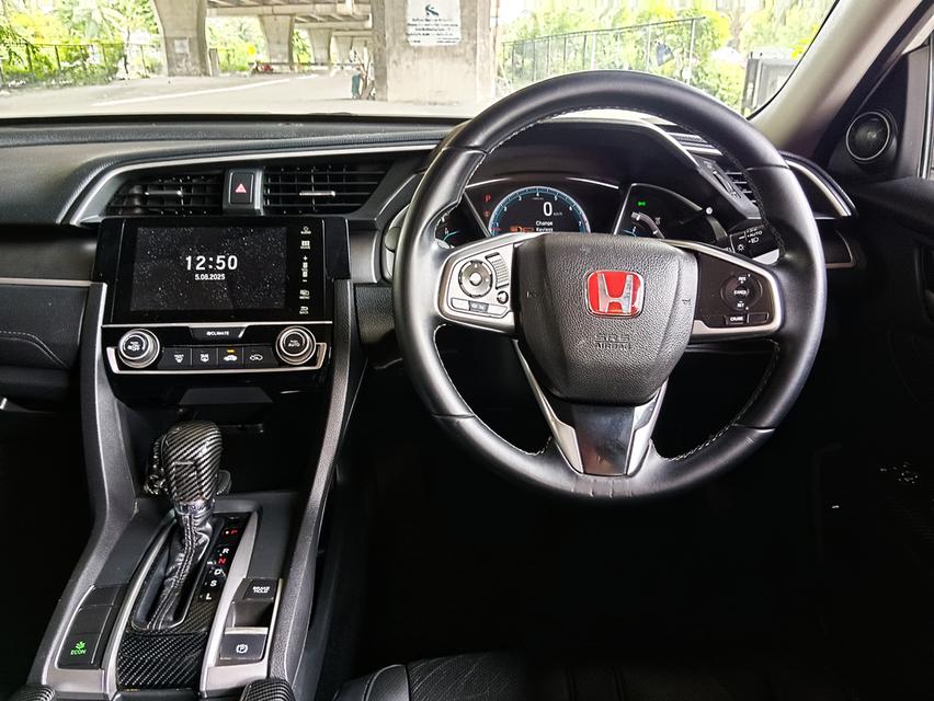 Honda Civic FC 1.8EL 2018 9