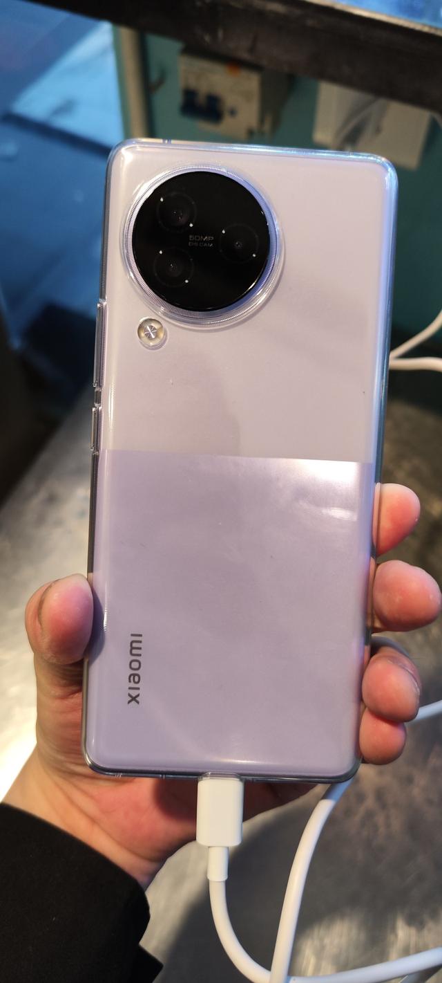 Xiaomi Civi 3 สีม่วง