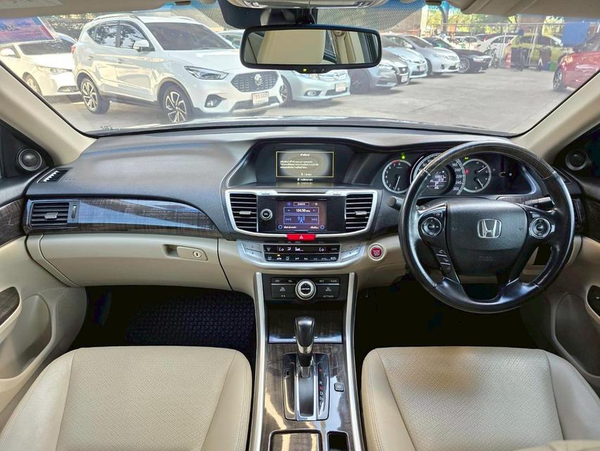 Honda Accord 2.0El ปี14 10
