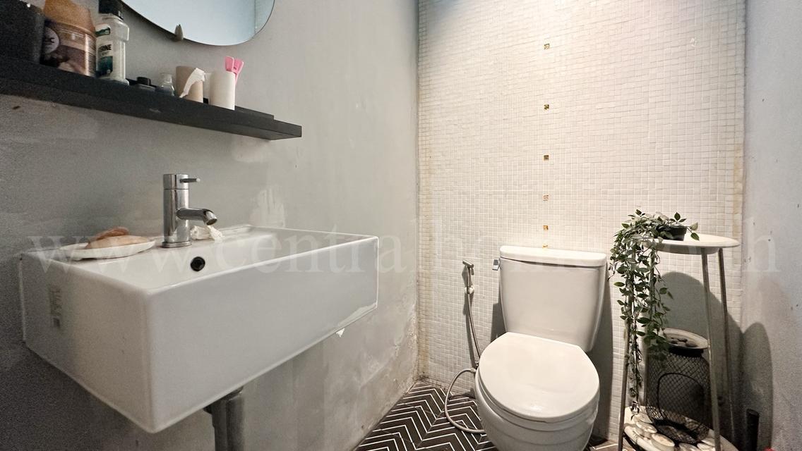 ทาวน์เฮ้าส์ พงษ์เพชรวิลล่า 3 ทำเลดี ใกล้รถไฟฟ้าสายสีชมพู สถานีเมืองทองธานี 5