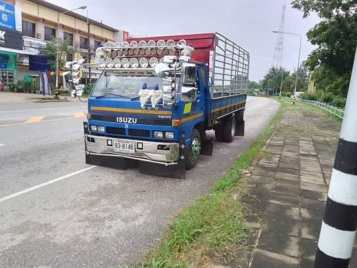 พร้อมขาย Isuzu NPR 115 ออกห้าง 3