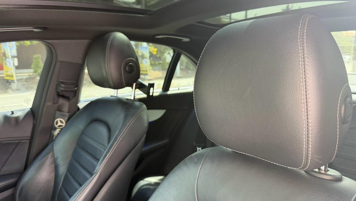 รหัสรถ KPV53 BENZ C220d AMG 2019 รูปที่ 15