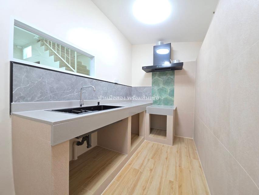 หมู่บ้านปรีชา 10 ถนนรามคำแหง 10