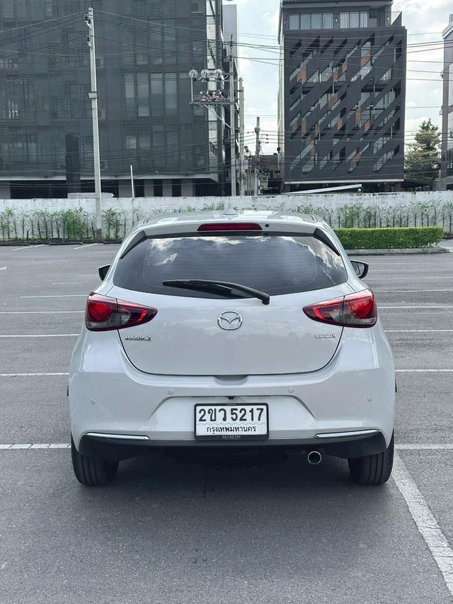 MAZDA 2 1.3 Sport S Leather เกียร์ Auto สีขาวมุกพรีเมียม (Snowflake White Pearl) ปี 2022 แท้