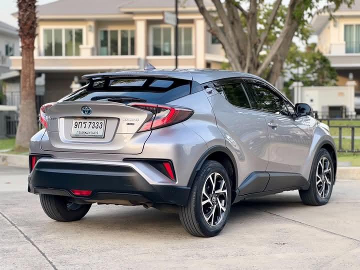 ปล่อยขายด่วน Toyota CHR 2