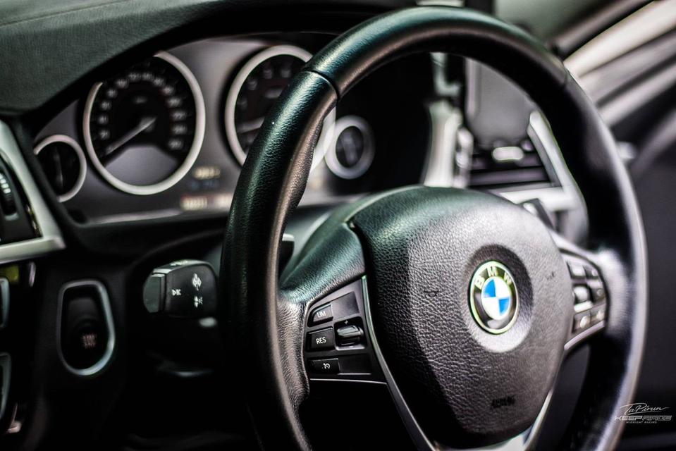 BMW F30 330e LCI | M3 Style | ปี 2018 รูปที่ 15