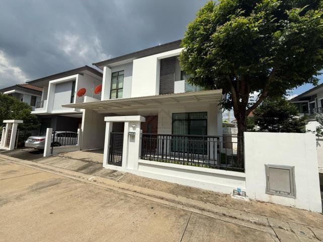 ให้เช่าบ้านเดี่ยว 2 ชั้น 3 ห้องนอน โครงการ ออร่า Aura รามคำแหง 94 ใกล้รถไฟฟ้า MRT สัมมากร เฟอร์นิเจอร์ครบ 1