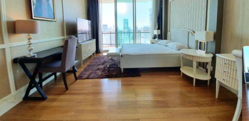 Royce Private Residences ขายคอนโดหรู 2