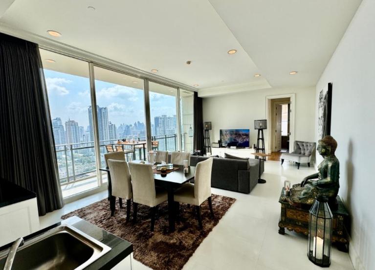 ปล่อยขายคอนโด Royce Private Residences ห้องสุดหรู 1