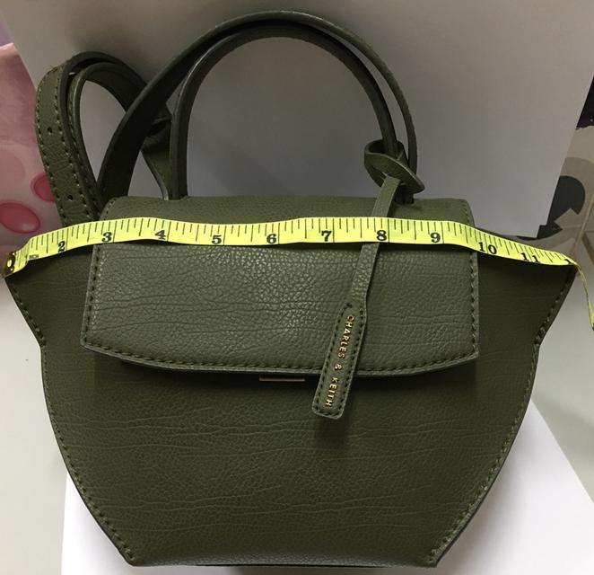 กระเป๋าสะพาย Charles & Keith แท้ 100% 6