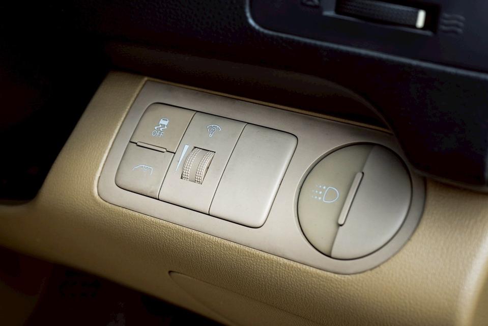 HYUNDAI H-1 2.5 Elite AT 2017 รูปที่ 12