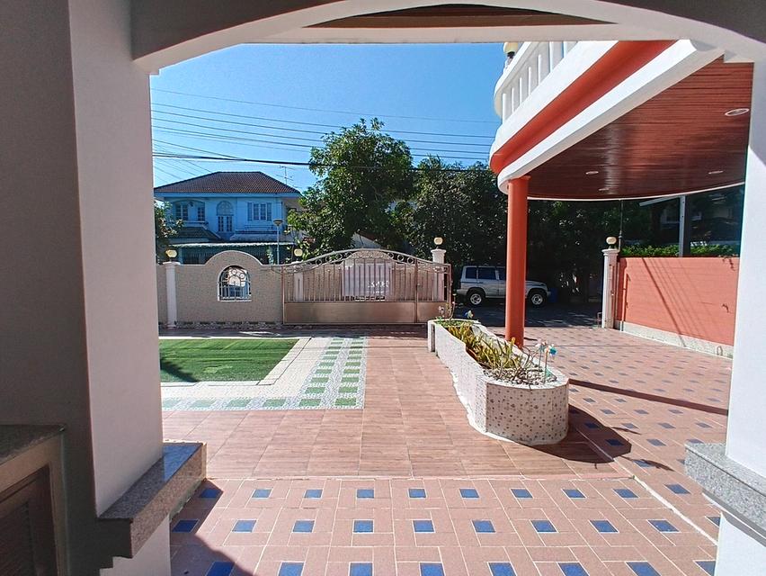 ขายบ้านเดี่ยว 2 ชั้น 4 ห้องนอน 3 ห้องน้ำ เนื้อที่ 63 ตารางวา หมู่บ้านชลลดา สายไหม 34 กรุงเทพมหานคร 1