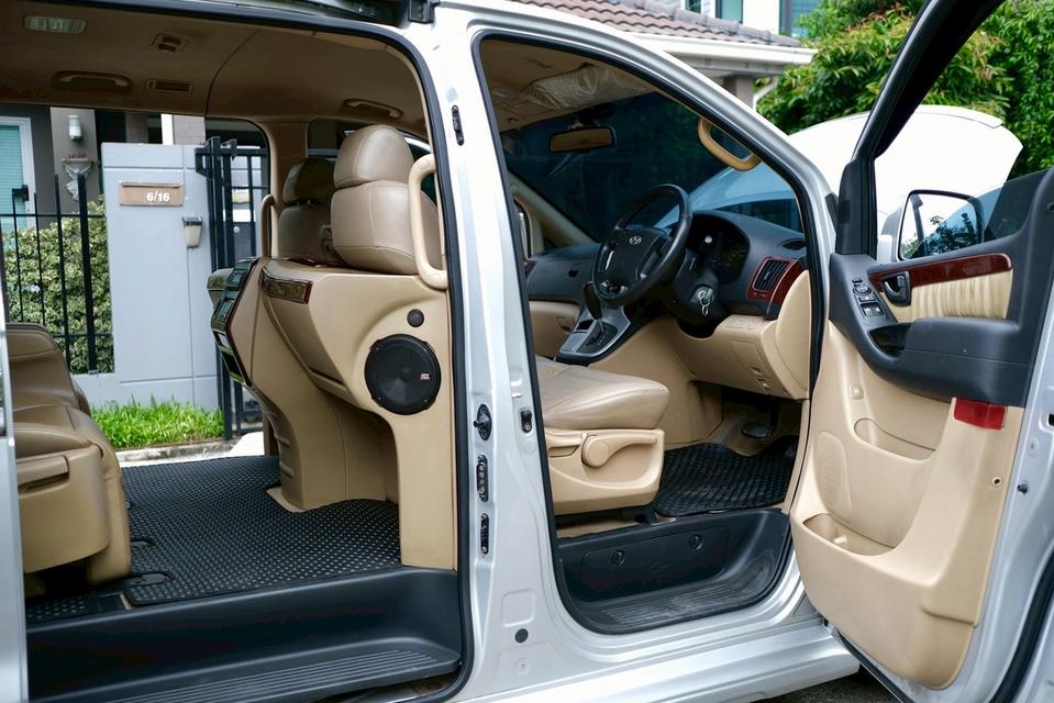 Hyundai Grand starex 2.5 Vip  13