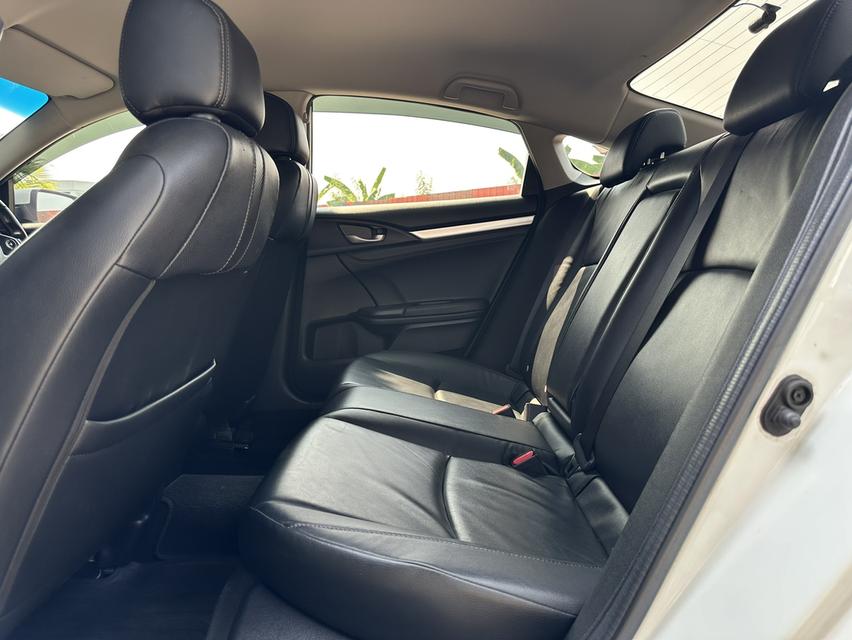 รหัสรถ PAT7205 Honda Civic FC 1.8EL สีดำ ปี 2017 รูปที่ 12