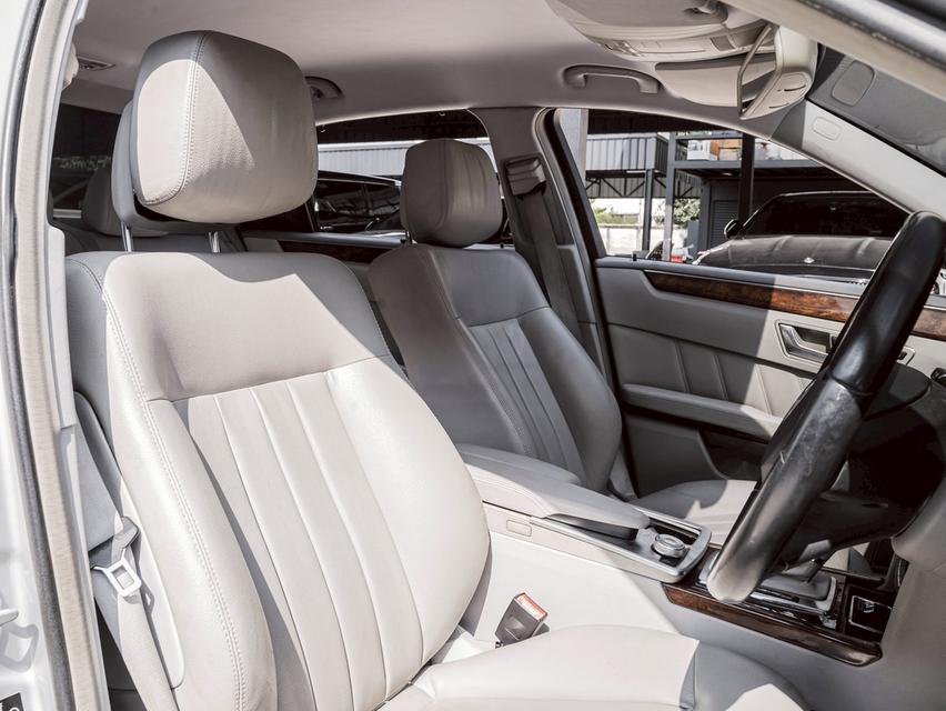 รหัสรถ 67GG373 Mercedes Benz W212 แต่งเป็น E63 FACELIFT Look ปี 2012 รูปที่ 13