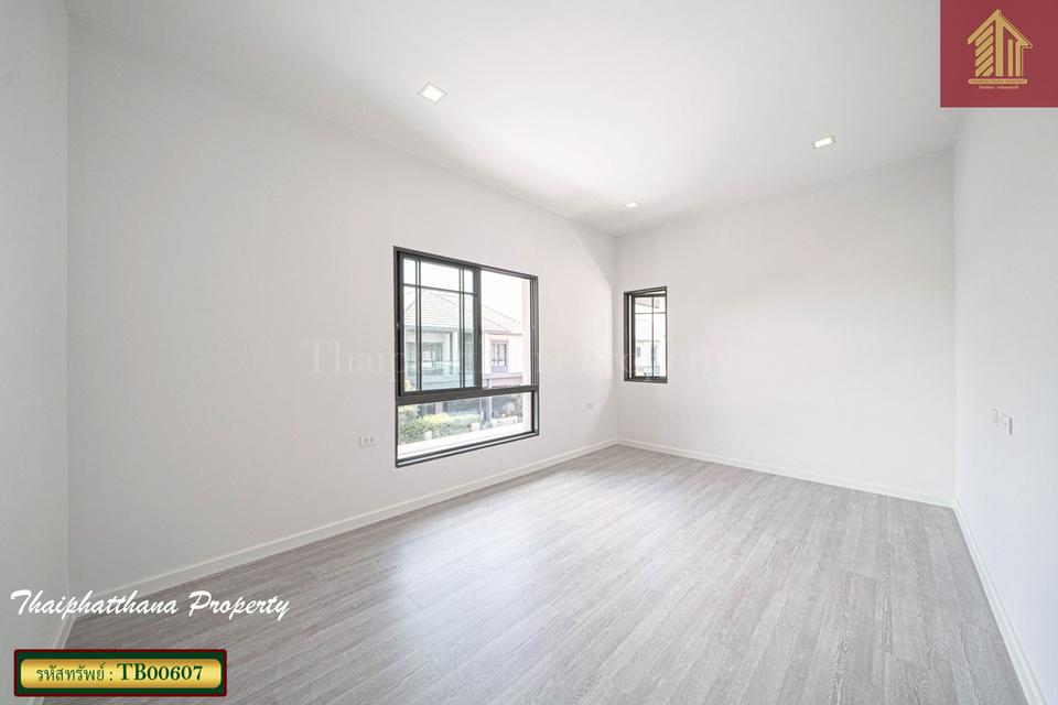 บางกอก บูเลอวาร์ด รังสิต-คลอง4 10