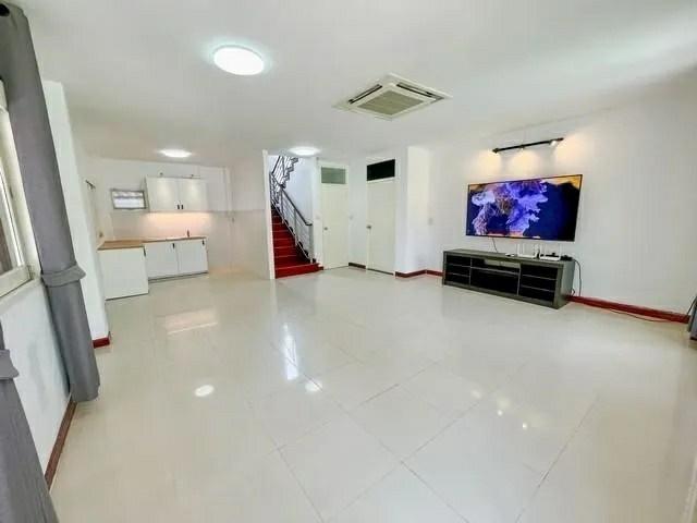 บ้านเดี่ยว 2 ชั้น MRT รามอินทรา40 600 ม. รร.สายอักษร 700 ม. หลังใหญ่ 4 นอน 4 น้ำ รามอินทรา 40-44 โรบินสัน รามอินทรา 1.5