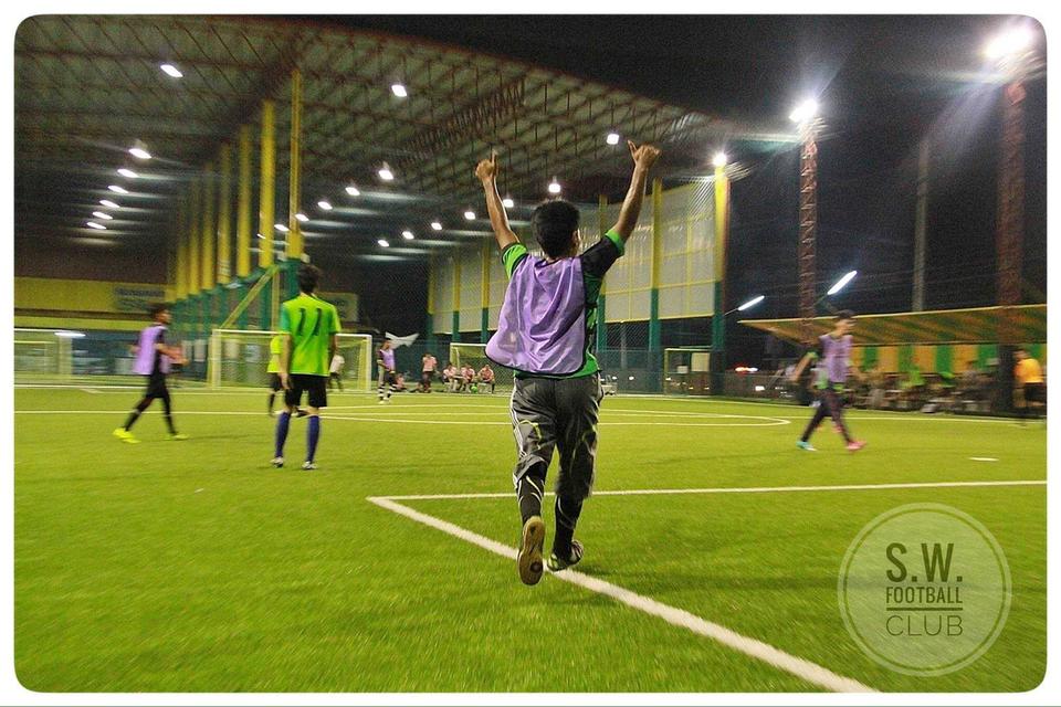 S.W. FOOTBALL CLUB สนามฟุตบอลหญ้าเทียมขนาดมาตรฐาน