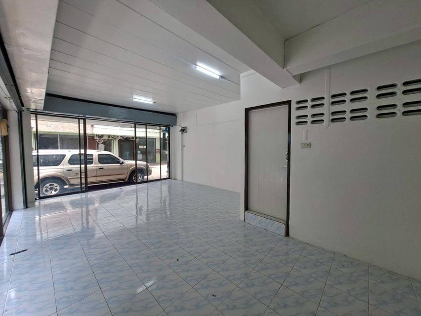 ขายคอนโด ชั้น 1 ห้องมุม ซอยลาดพร้าว 121 ใกล้เดอะมอลล์บางกะปิ (N.1847) 4