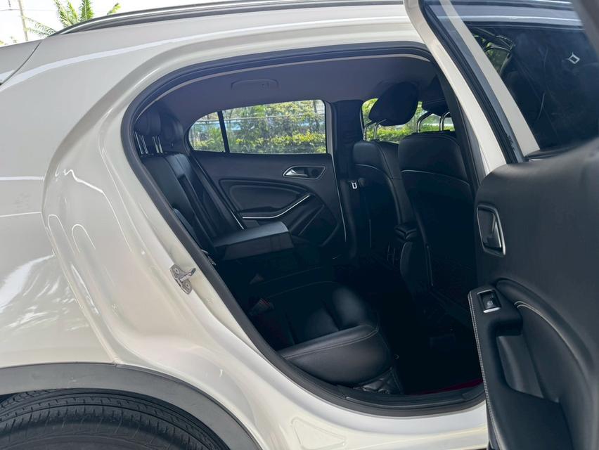 🔥ฟรีดาวน์ รถหรู GLA200 รถสวย ขับดีมาก Mercedes-Benz GLA200 1.6 W156 Urban SUV AT ปี 2019 รูปที่ 15