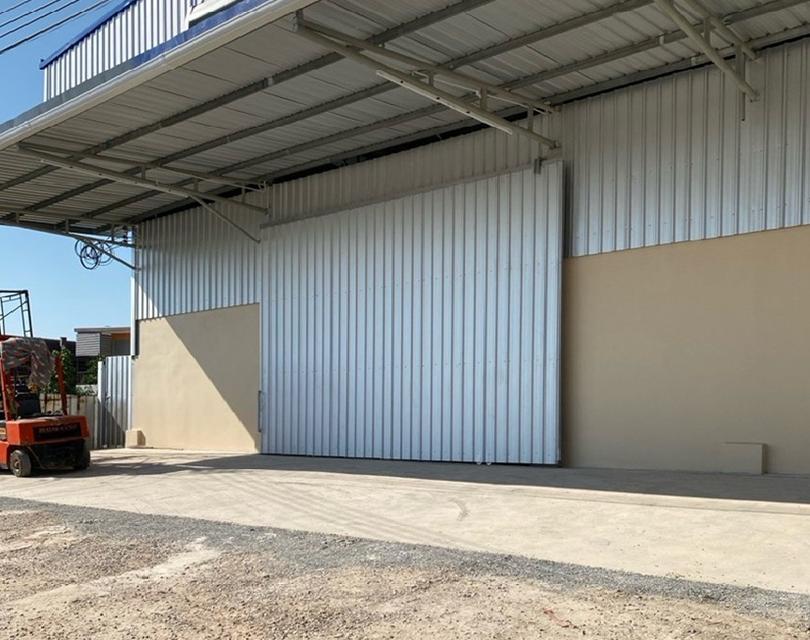 ให้เช่าโกดัง พร้อมสำนักงาน สภาพใหม่ / พื้นที่ 800 ตารางเมตร ถนนพระราม 2 ซอยบางกระดี่ 30 เข้าซอยไม่ลึก 7