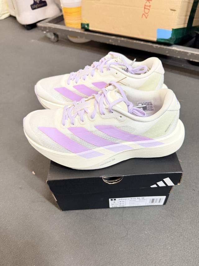 Adizero EVO SL W มือ1 ไซส์ 4.5uk