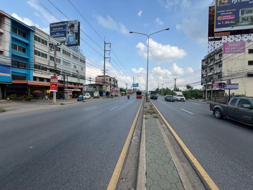 ขายตึก 4 ชั้น 1 คูหา ทำเลดี ติดถนนบางขันธ์-คลองหลวง คลอง2