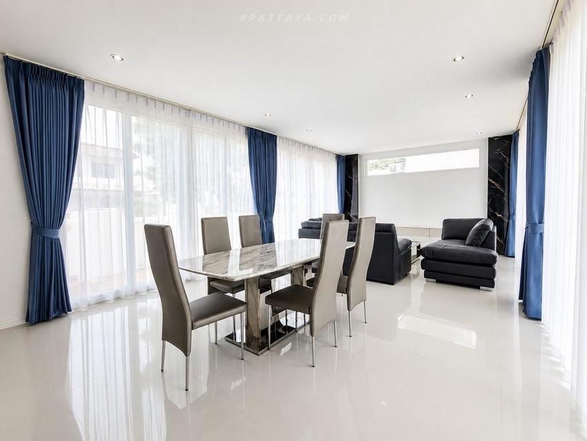 For Sale — Beachside Pool Villa at Seabreeze Villa Pattaya, Krating LaiBeautiful beachside pool villa for sale at Seabreeze Villa Pattaya, located nea 7