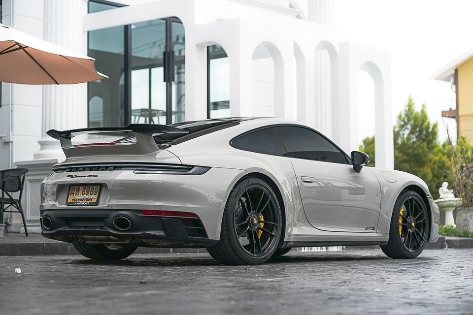 Porsche Carrera 992 GTS 6