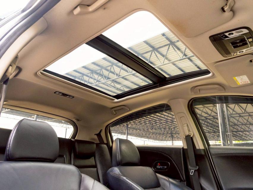 Honda HR-V 1.8 EL ปีจด 2018 7