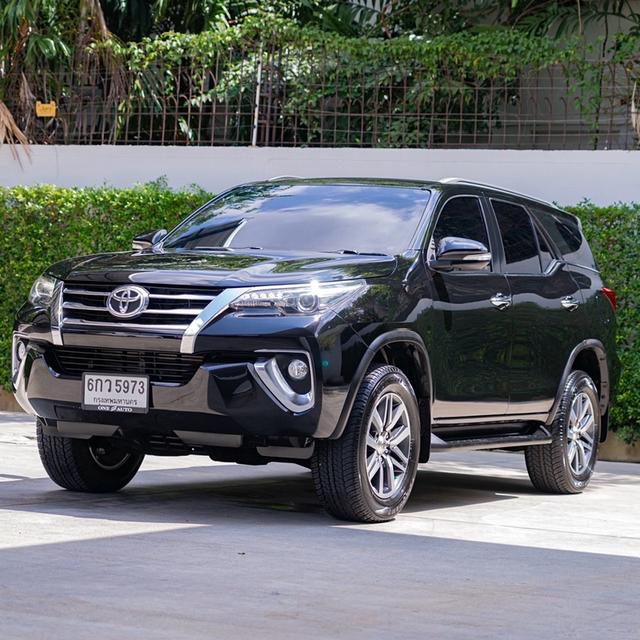 ✨ TOYOTA FORTUNER 2.4 V 2WD AT ปี 2017 ตัว V Top ขับ 2 รูปที่ 2